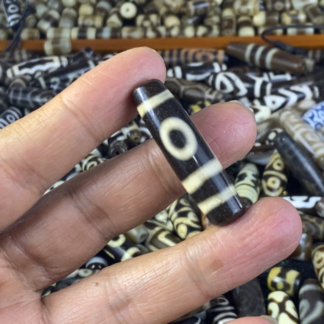 玛瑙/玉髓颈饰未镶嵌九页岩台工折线2眼