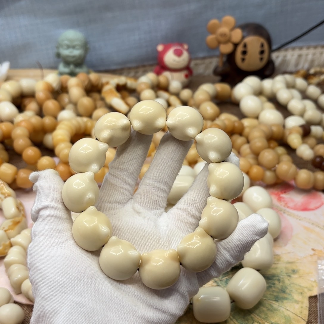 吊坠菩提根/象牙果23机抛瑕疵牙果猫头953