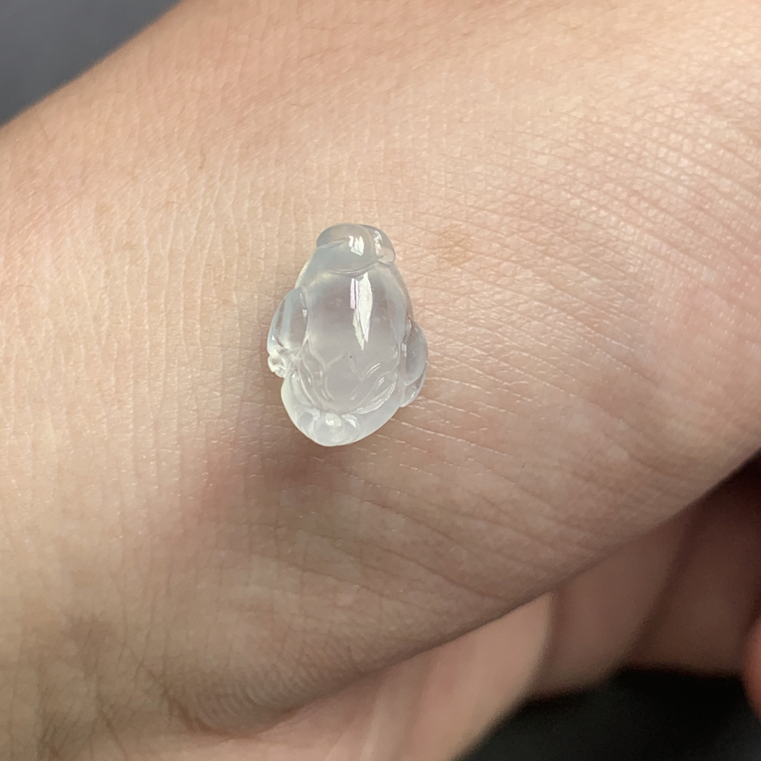 天然缅甸翡翠A货 冰胶水润金蟾