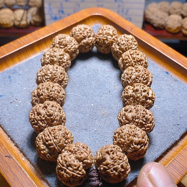 金刚菩提手串雪山梅花