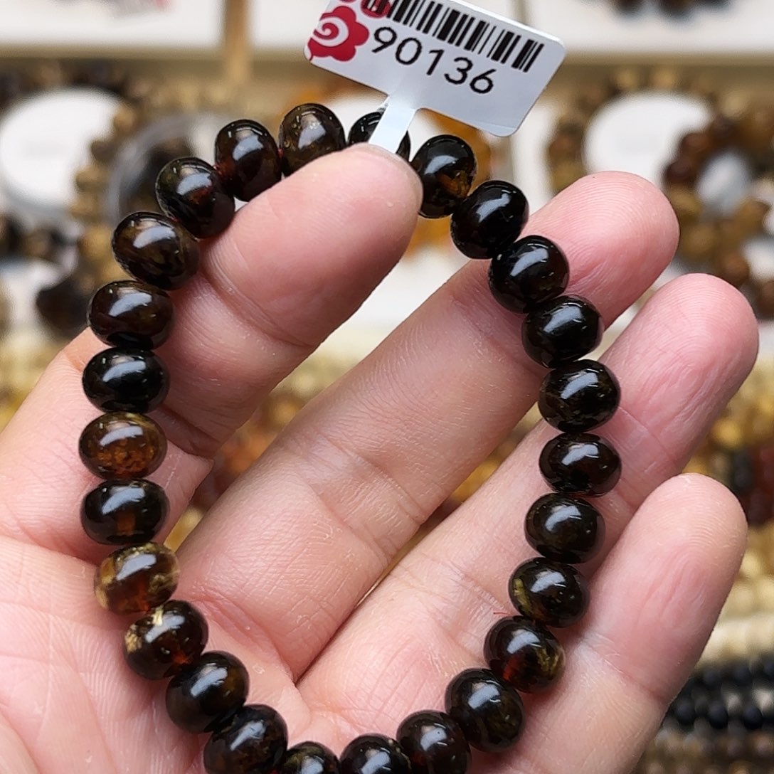 琥珀未镶嵌裸石九90136