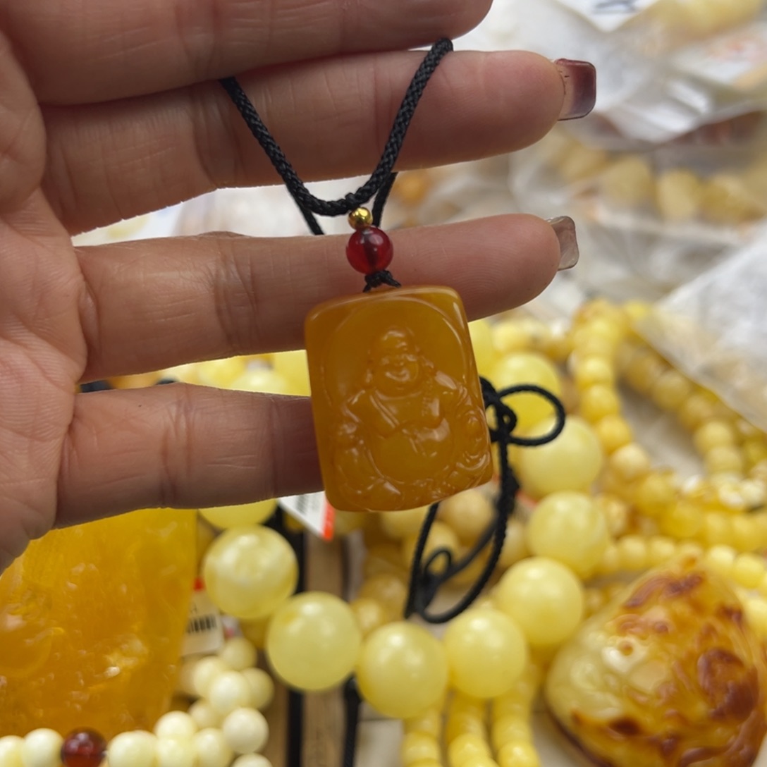 琥珀珠宝奇石未镶嵌