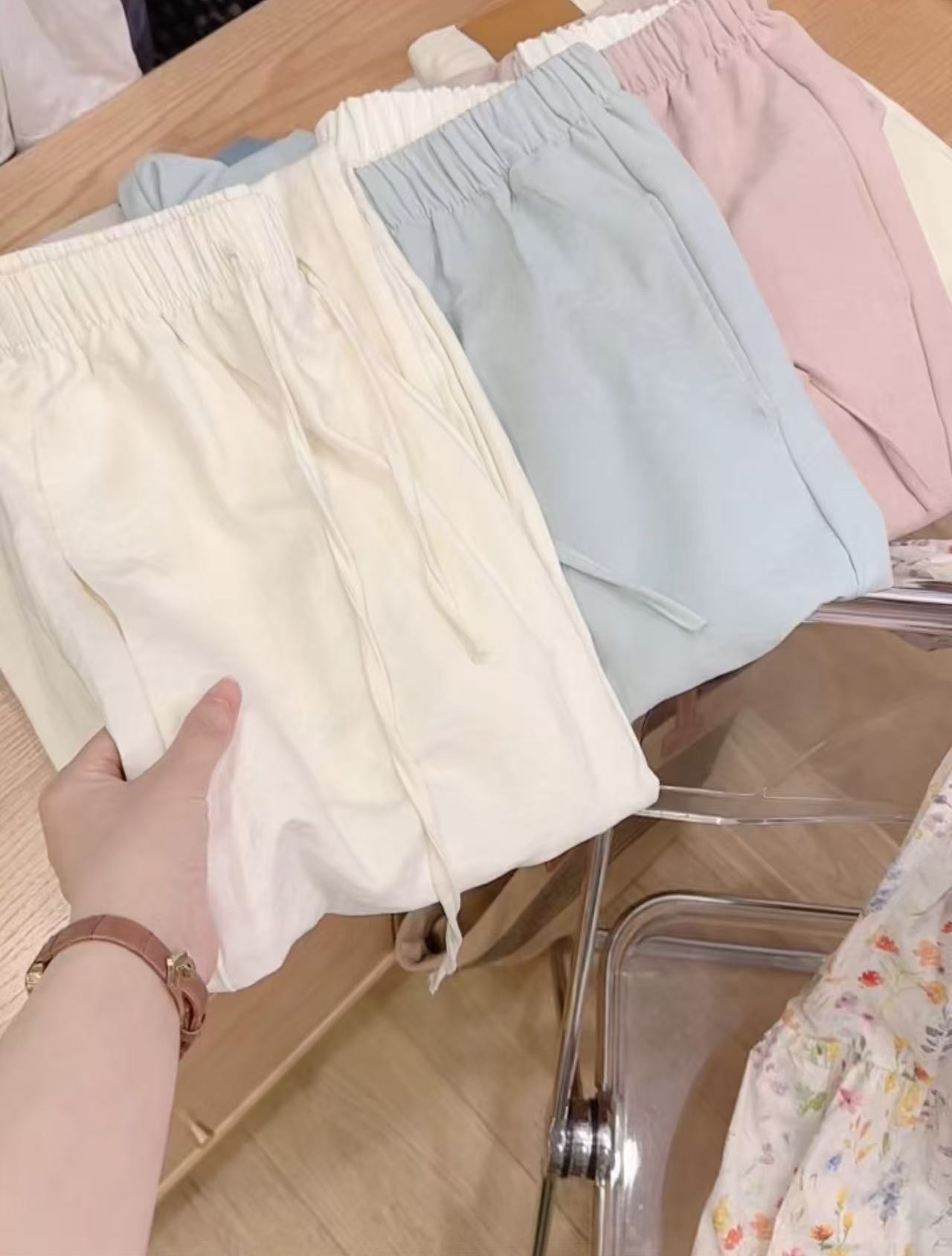 七言家巨好穿！ 升级版奶芙肌理窄版高腰休闲直筒裤305