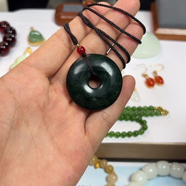 蛇纹石玉未镶嵌手链