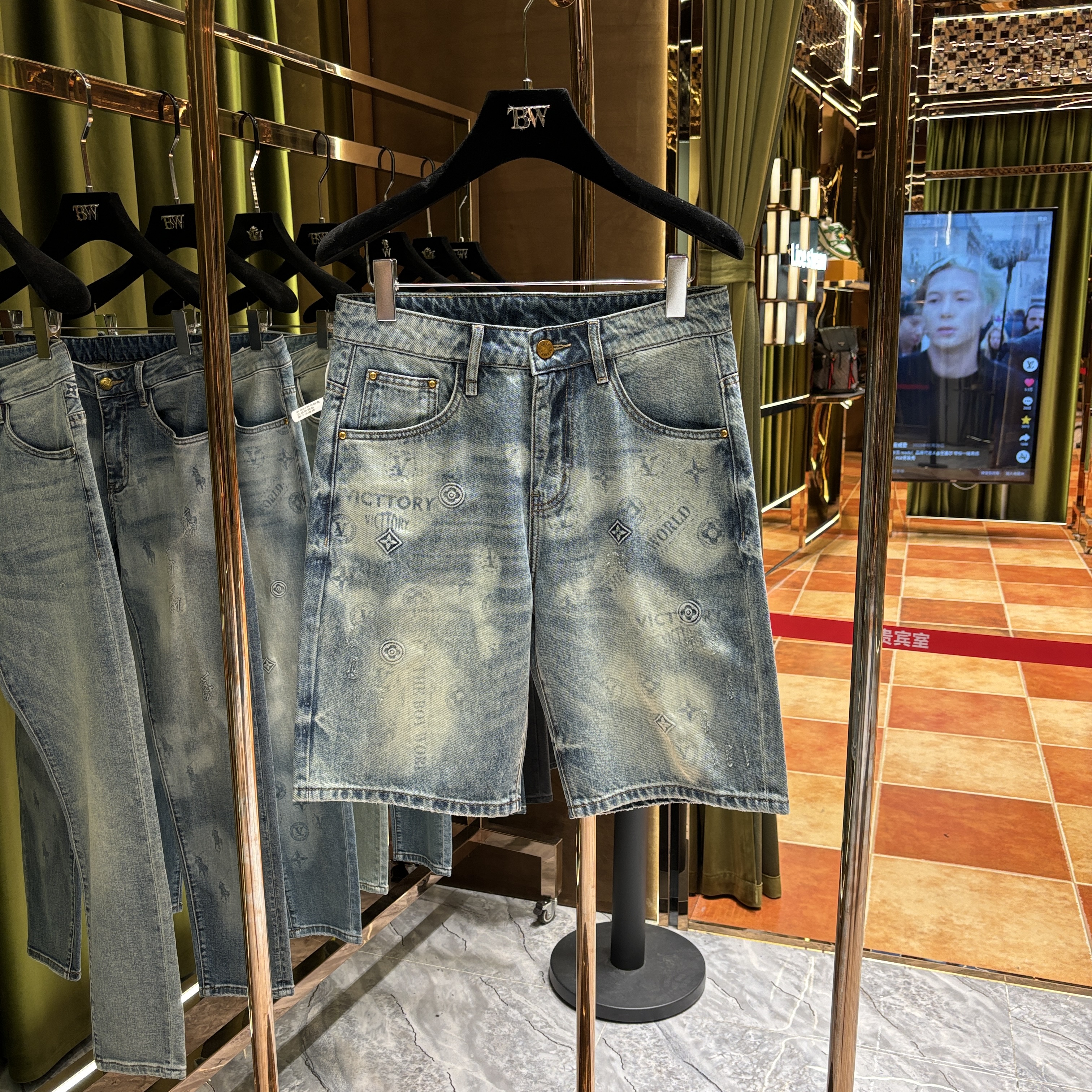 【爆爆专属】2025夏季新品 时尚百搭短裤77086