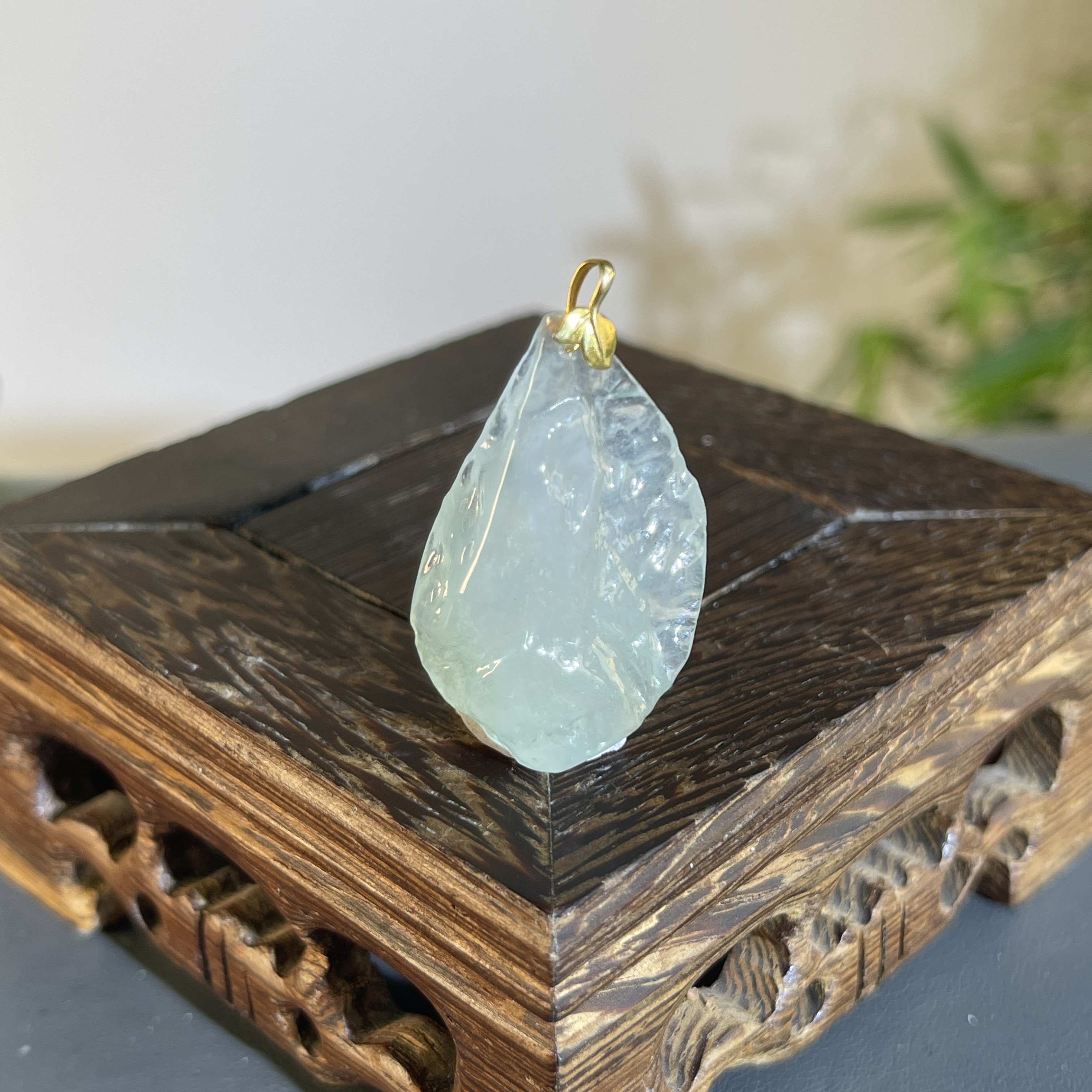 JTA07-64 18K金扣头精品天然翡翠A货原石吊坠