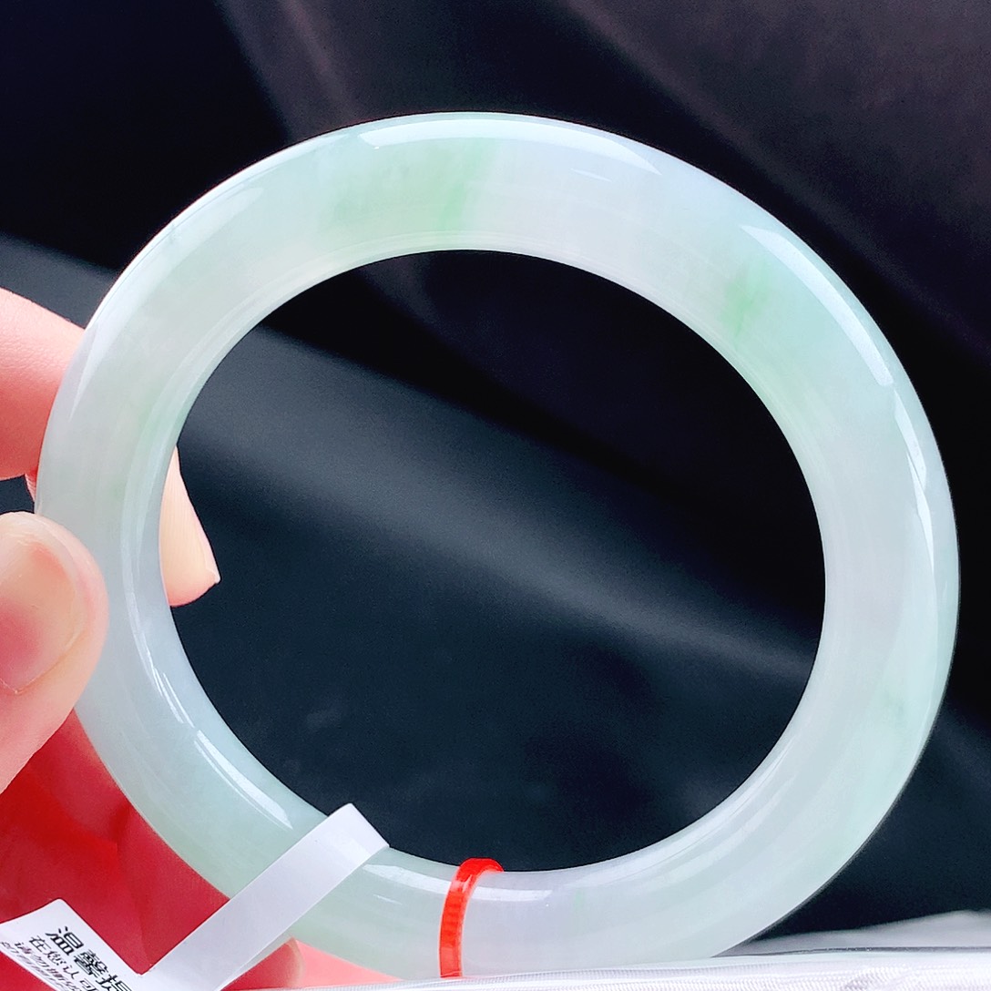 未镶嵌手镯（圆镯）翡翠58胖