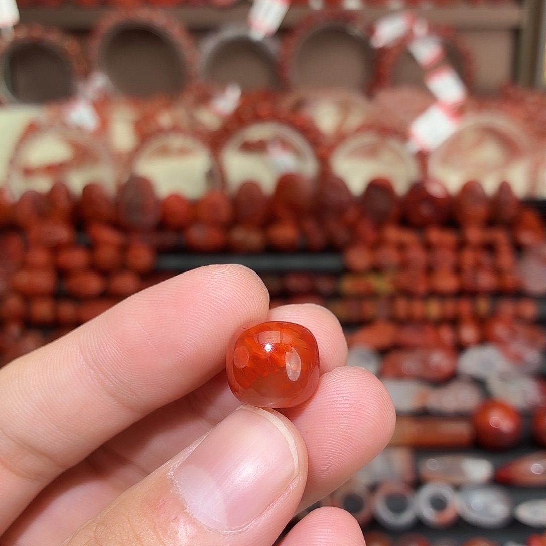 南红玛瑙未镶嵌颈饰老型珠13咪