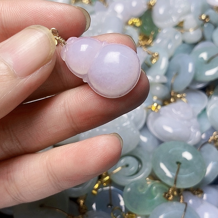 翡翠未镶嵌颈饰天然A货翡翠