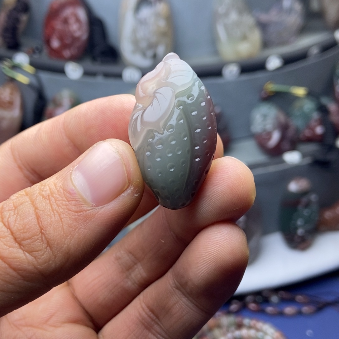 玛瑙/玉髓未镶嵌颈饰