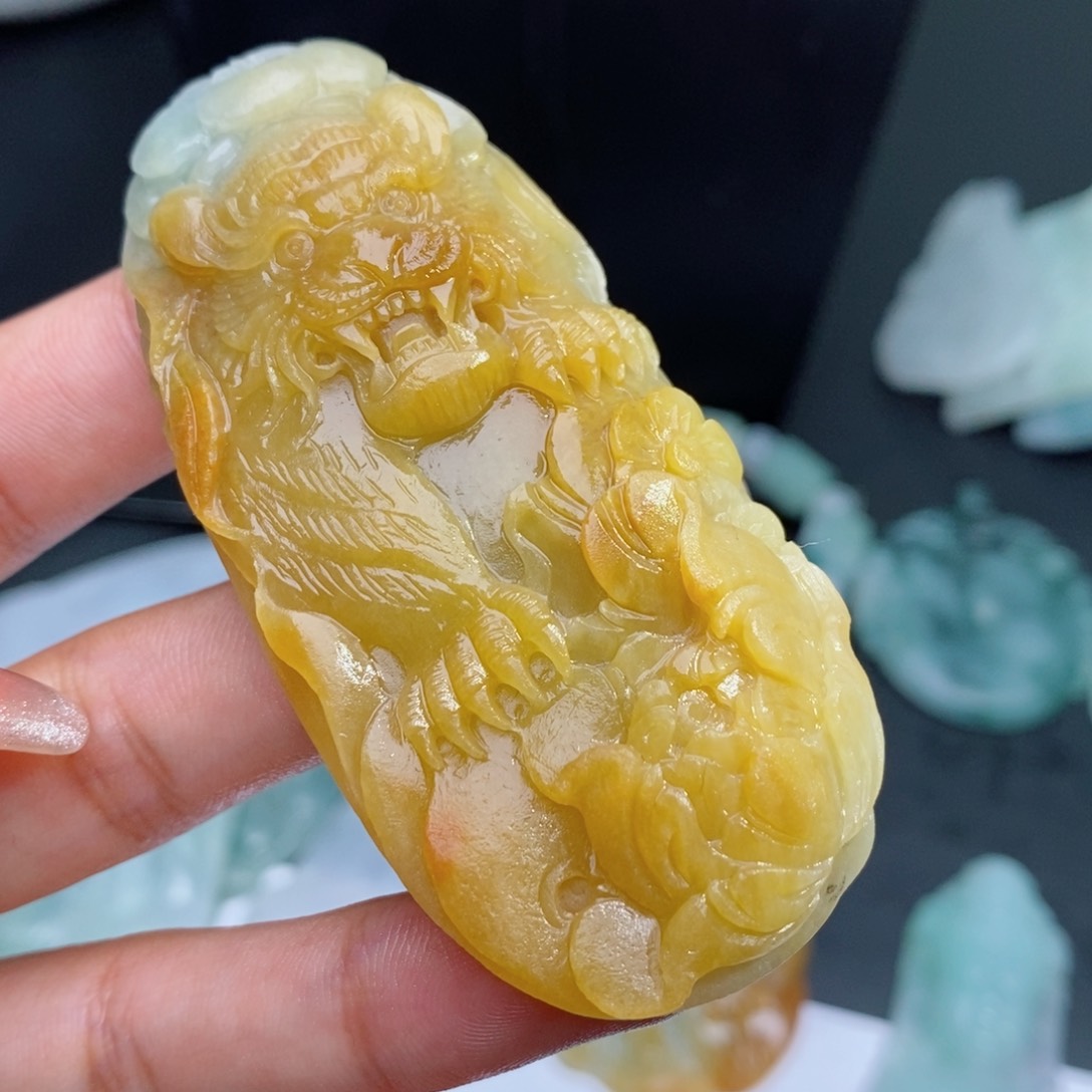 定制翡翠吊坠未镶嵌