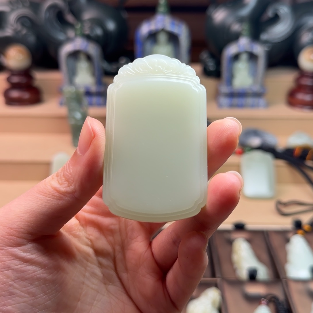 和田玉（糖玉）未镶嵌颈饰沿***u