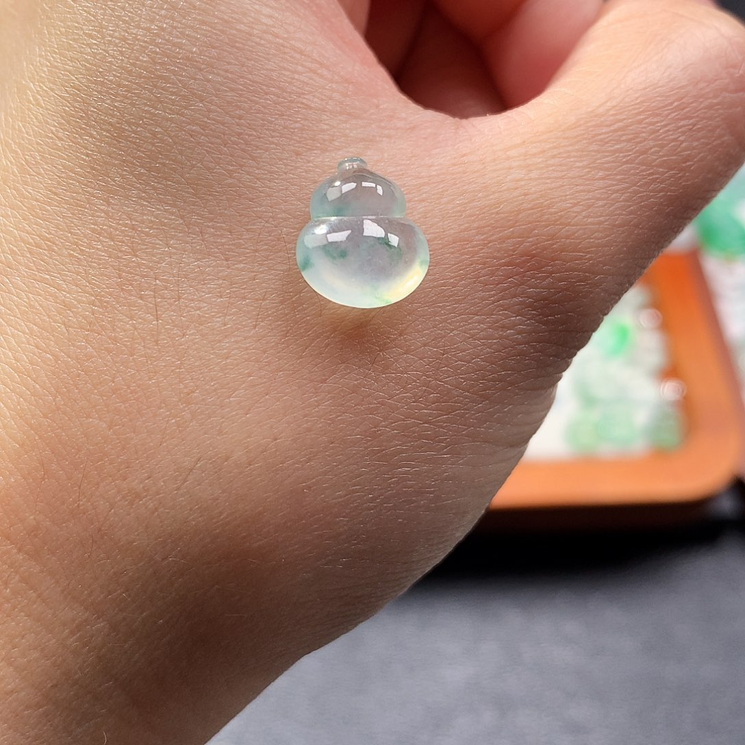 吊坠(不含链)未镶嵌翡翠葫芦