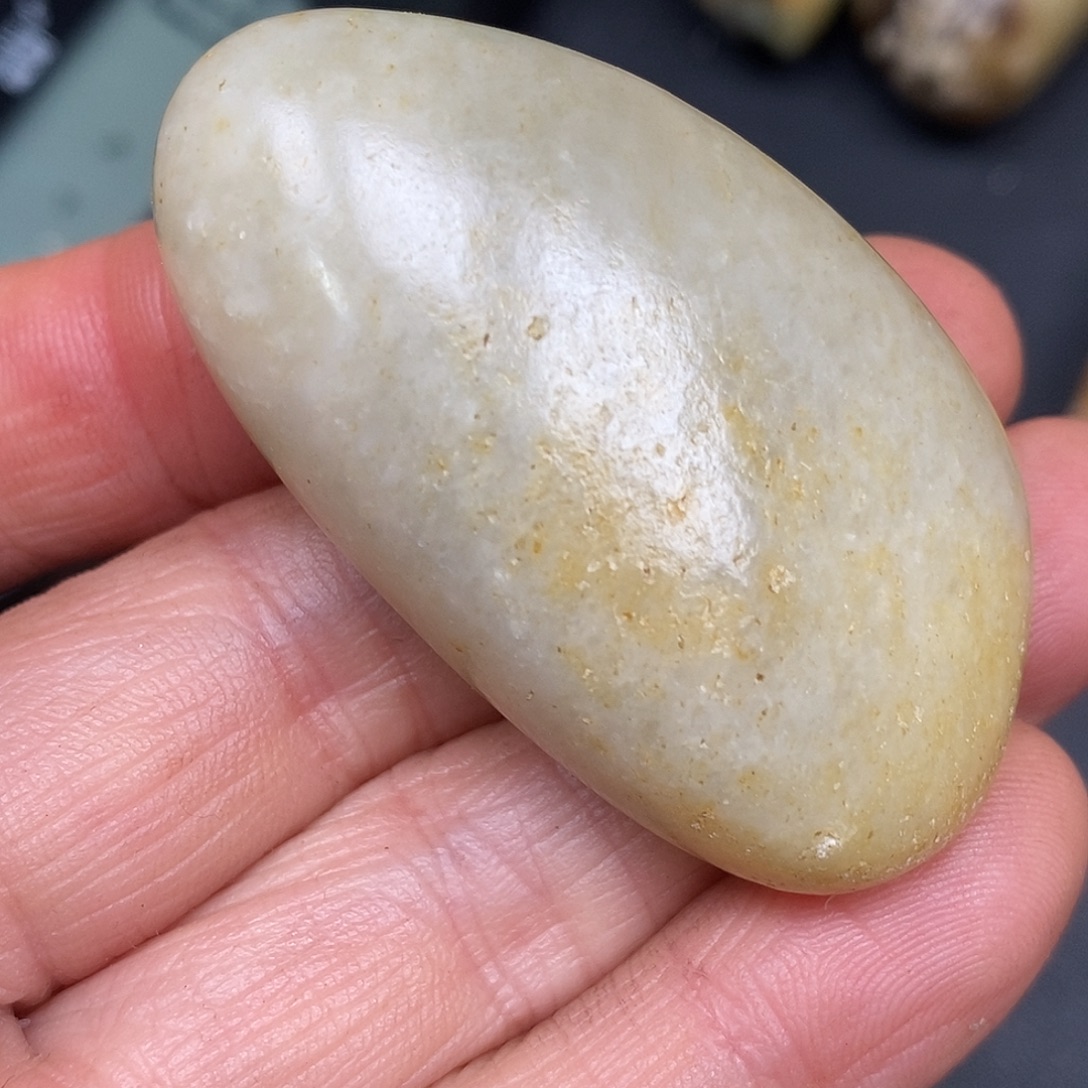 和田玉未镶嵌珠宝奇石