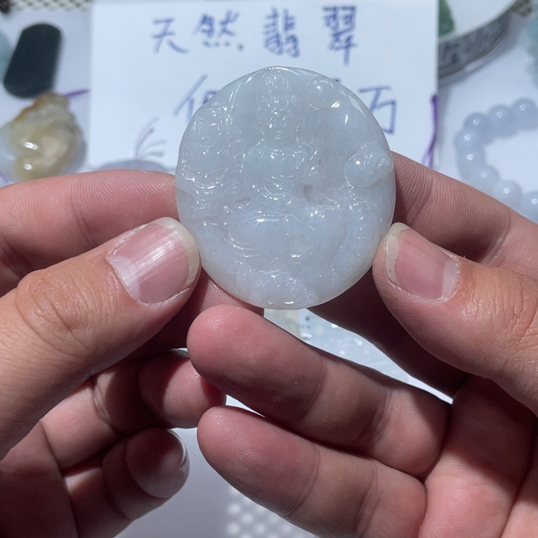 翡翠颈饰未镶嵌天然