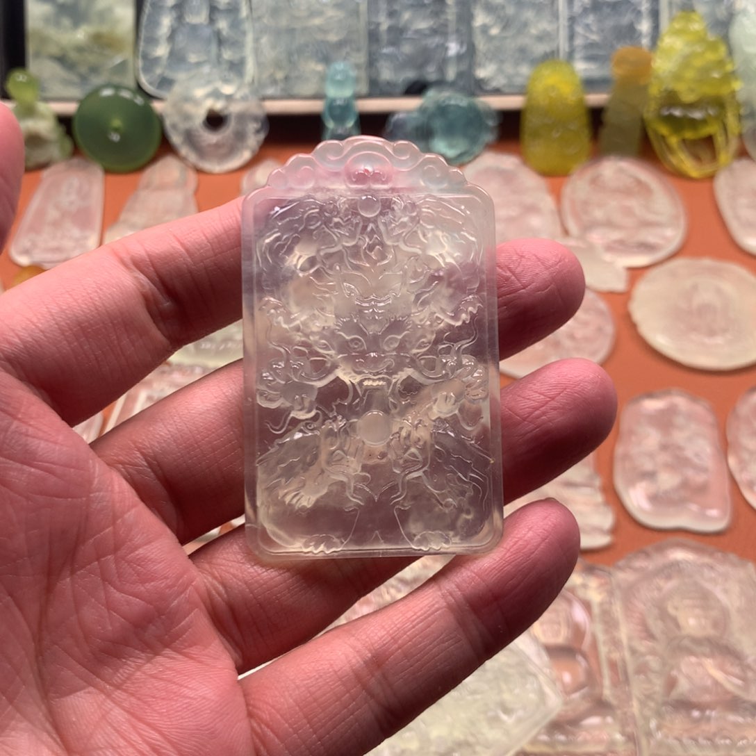 蛇纹石玉颈饰未镶嵌莫*