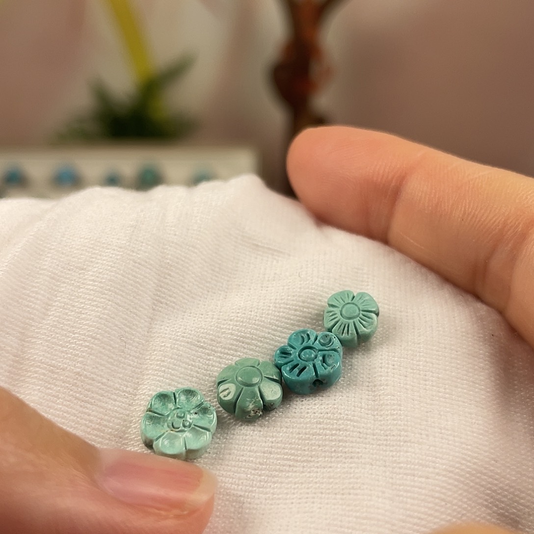 绿松石配饰未镶嵌