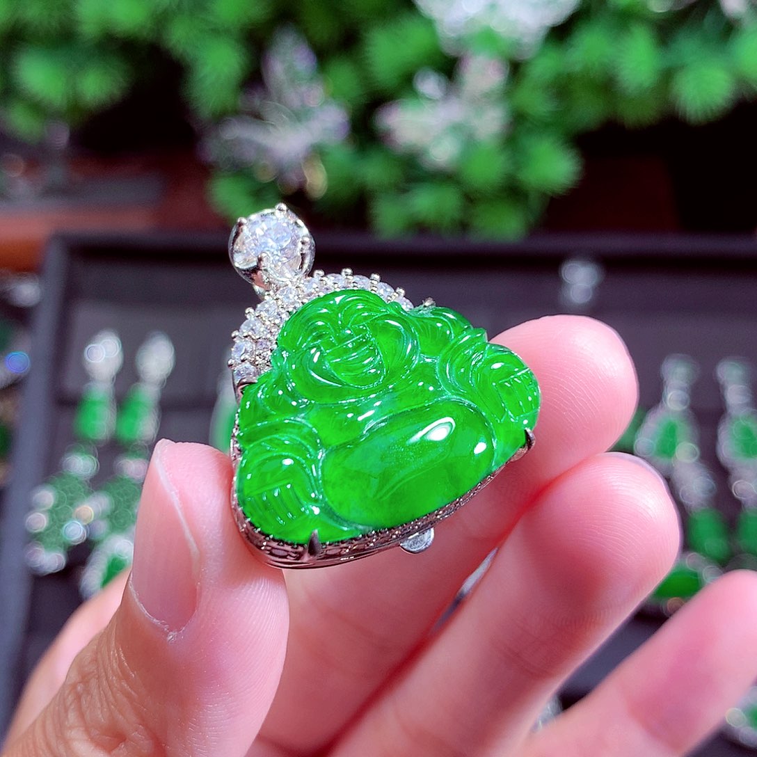 颈饰未镶嵌翡翠五****姐天然