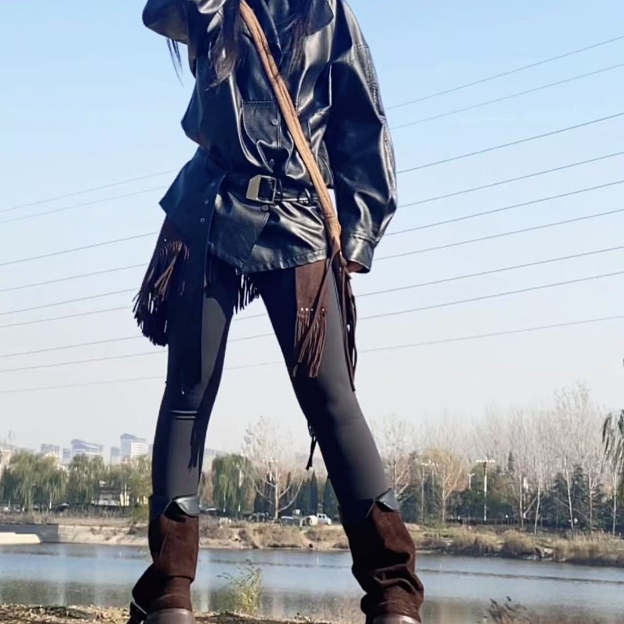 2025轻塑磨毛紧身长裤打底裤秋冬女士适用