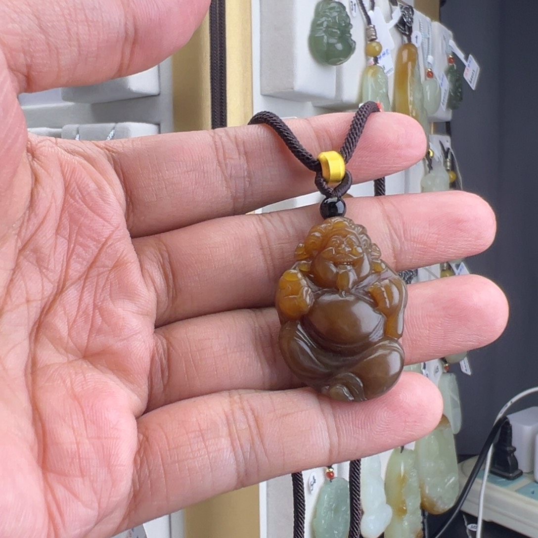 星***哥颈饰未镶嵌和田玉（糖玉）