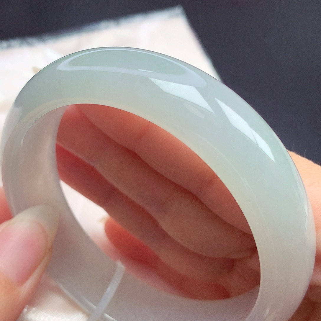 翡翠未镶嵌手镯58圈口