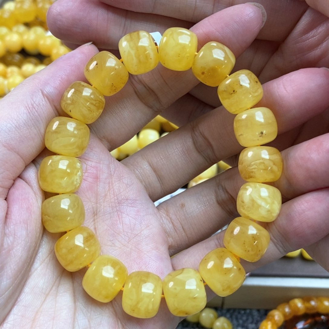 蜜蜡珠宝奇石未镶嵌30
