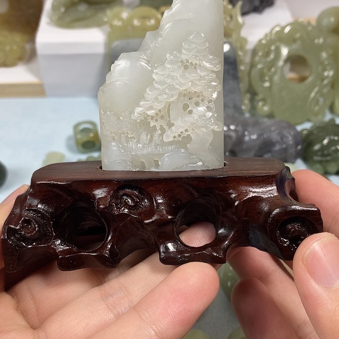 和田玉未镶嵌挂件