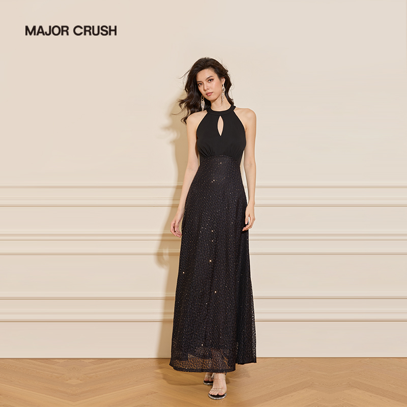 MAJOR CRUSH早秋新款显瘦气质性感绮丽甄选挂脖无袖连衣裙6904