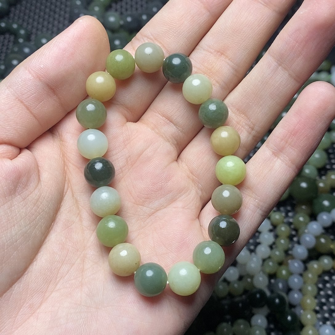 和田玉未镶嵌手串4