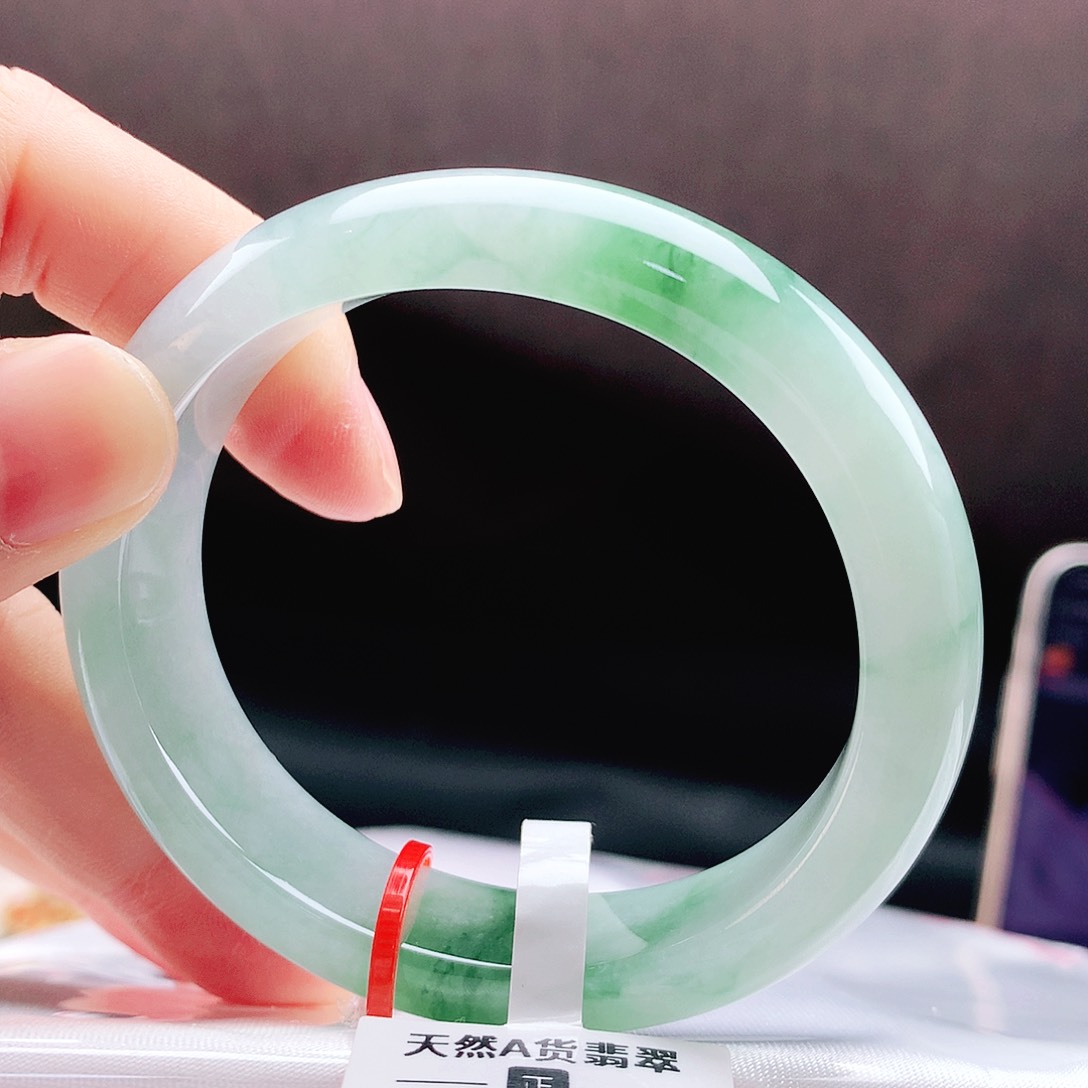 未镶嵌手镯（贵妃镯）翡翠52冰绿花