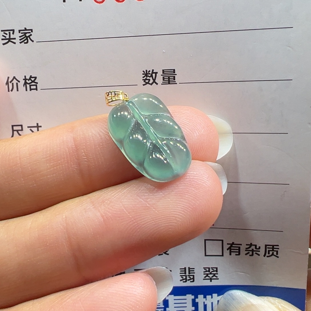 翡翠未镶嵌颈饰5715