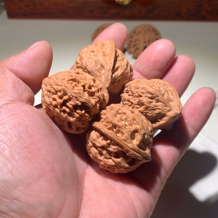 文玩核桃把件如*两对核桃