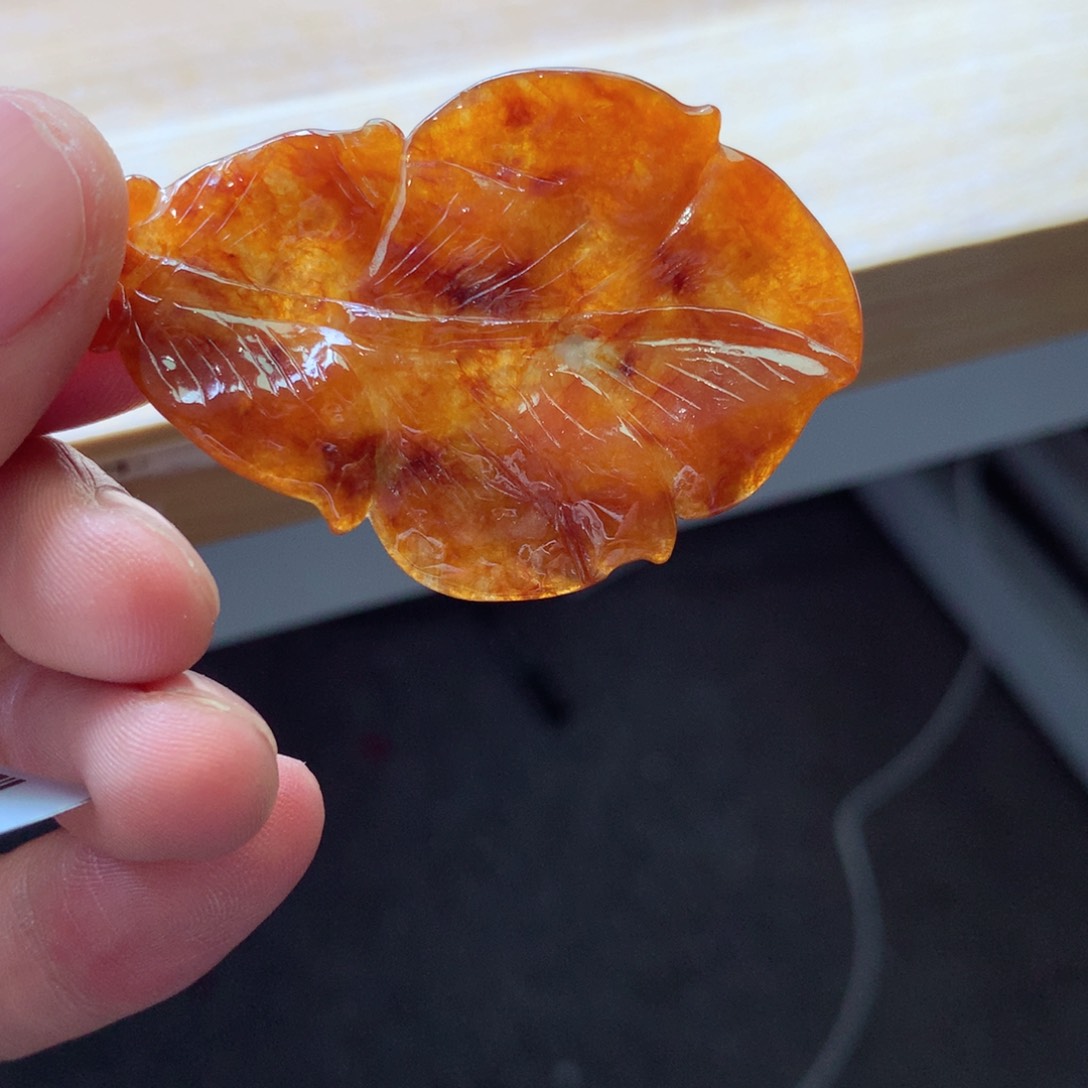 翡翠颈饰未镶嵌吊坠