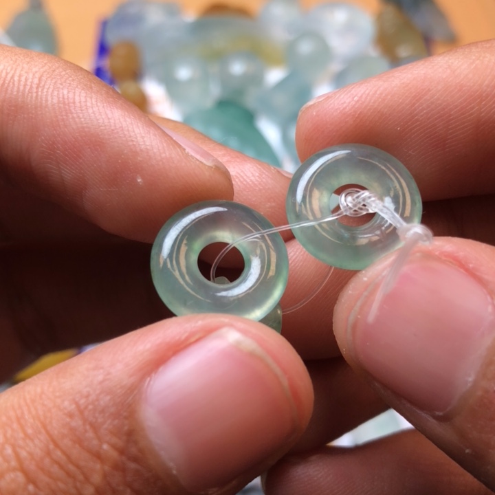 定制翡翠未镶嵌挂件