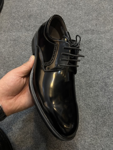 德比鞋系带透气厚底低跟休闲皮鞋英伦风雕花男士尖头正装圆头