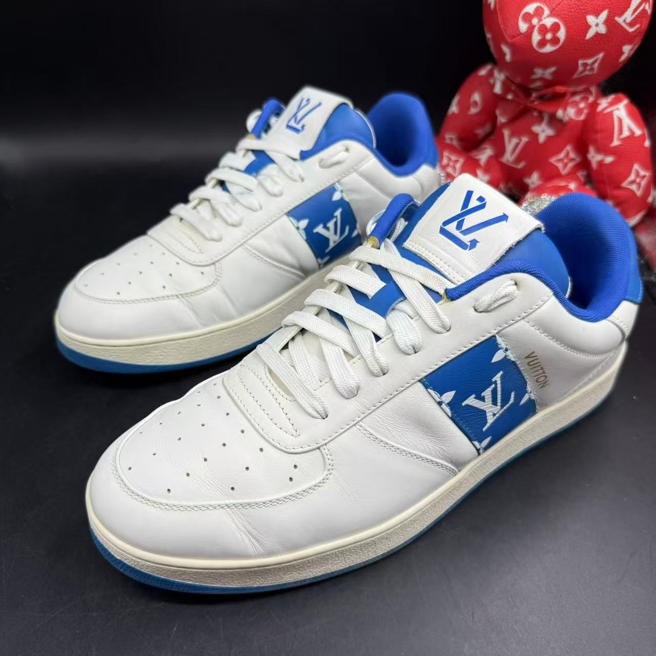 95新 LouisVuitton/路易威登 男士白蓝老花侧标板鞋40欧码 lz268