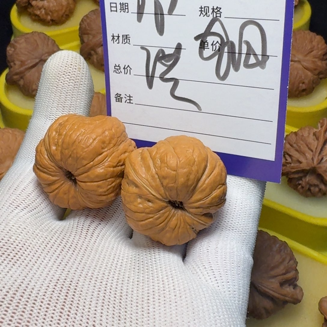 张***旭文玩核桃吊坠噜啦啦啦