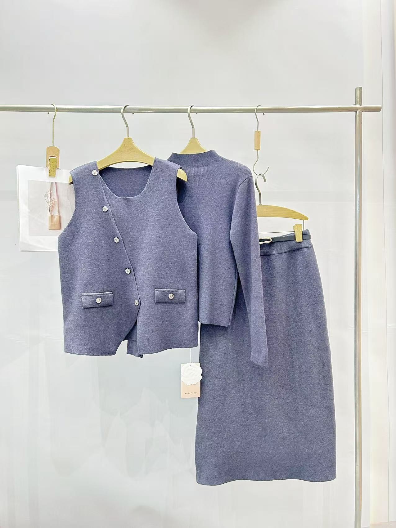 【4595】秋冬新款高货羊毛气质马甲三件套