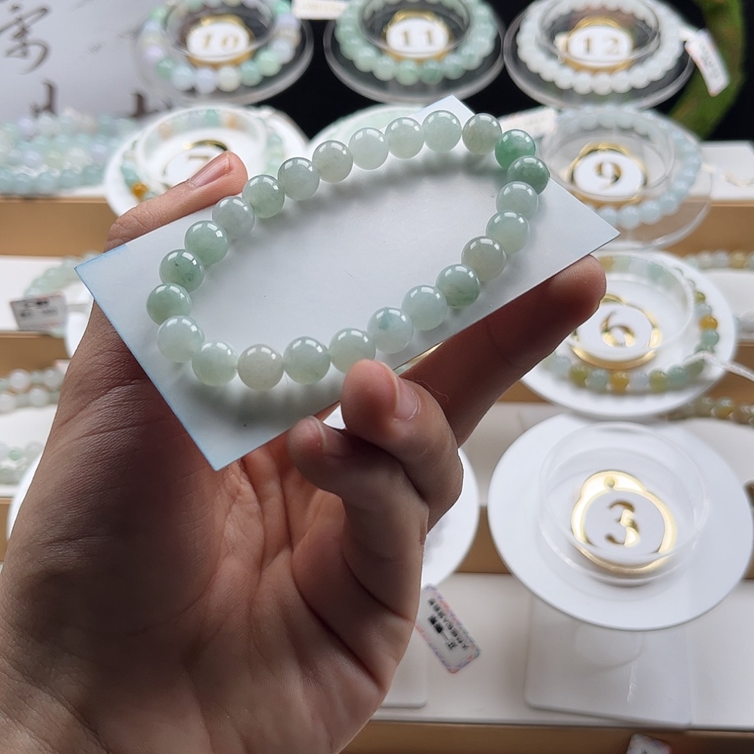 翡翠未镶嵌手链卡8.4