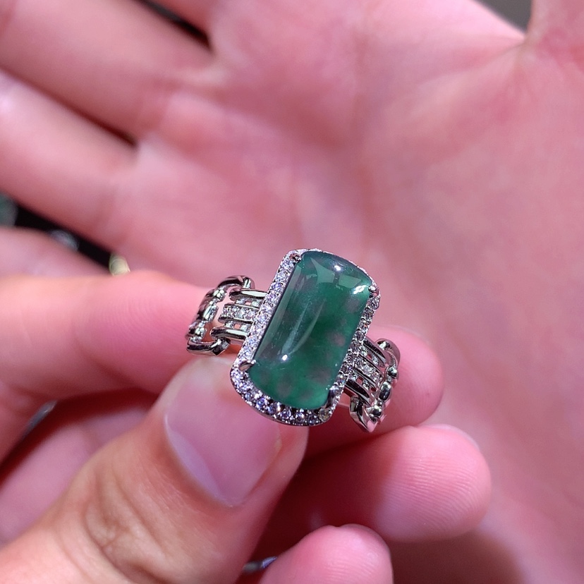 【闪购商品】翡翠颈饰未镶嵌挂件