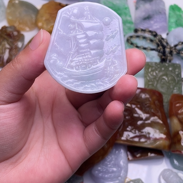 星***月翡翠未镶嵌挂件翡翠