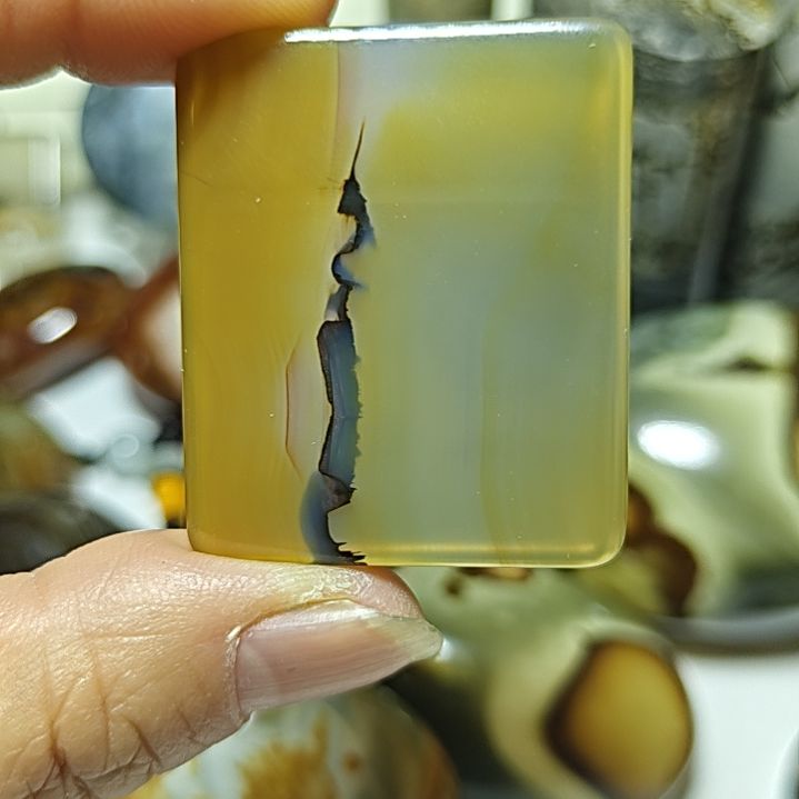 玛瑙/玉髓未镶嵌珠宝奇石