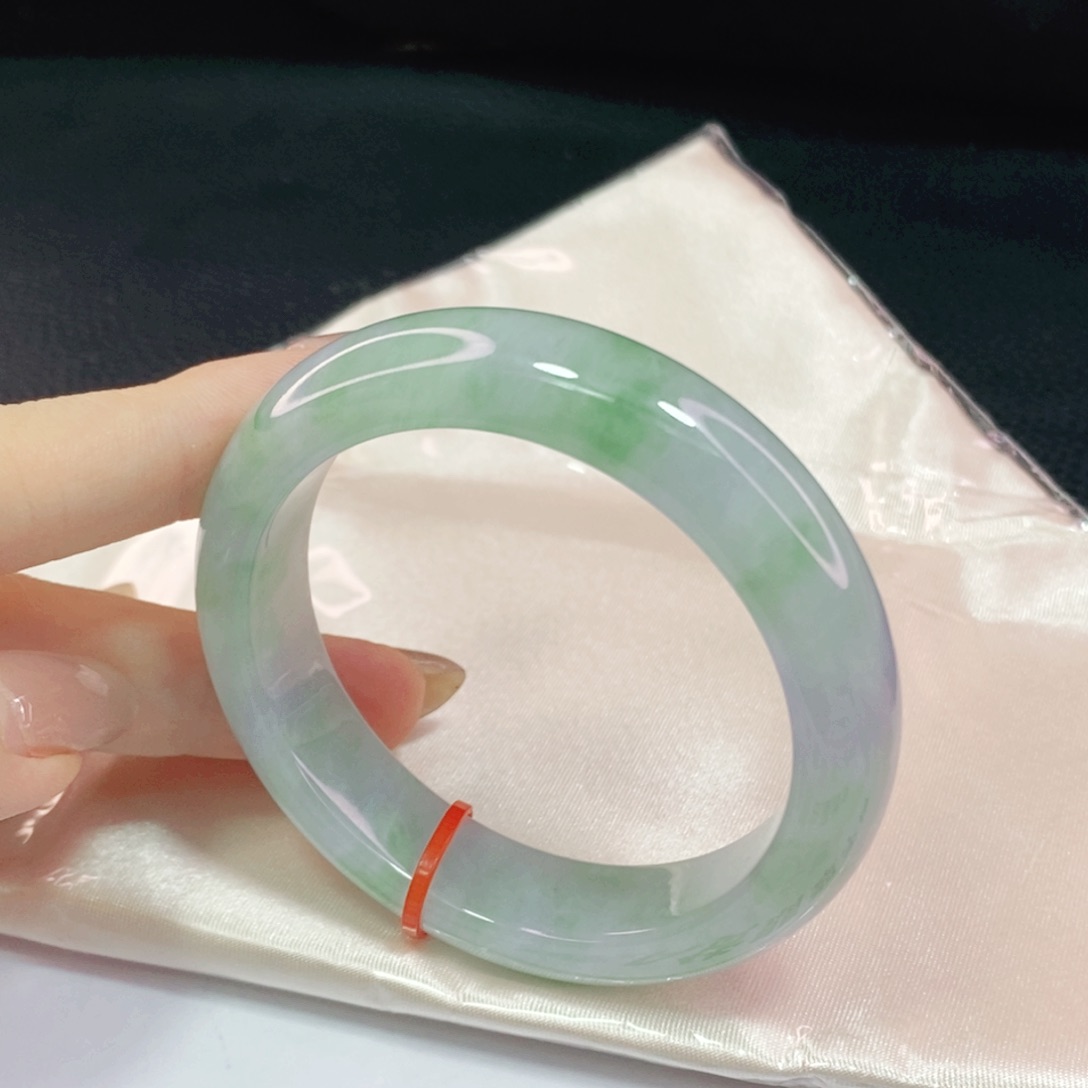 未镶嵌手镯翡翠?****52.5正圈