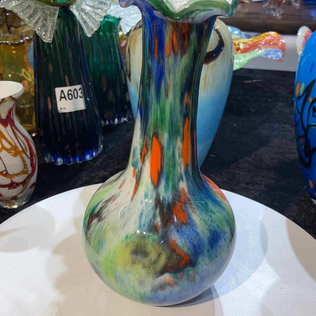 琉璃手工艺品微瑕瓶口有点倾斜