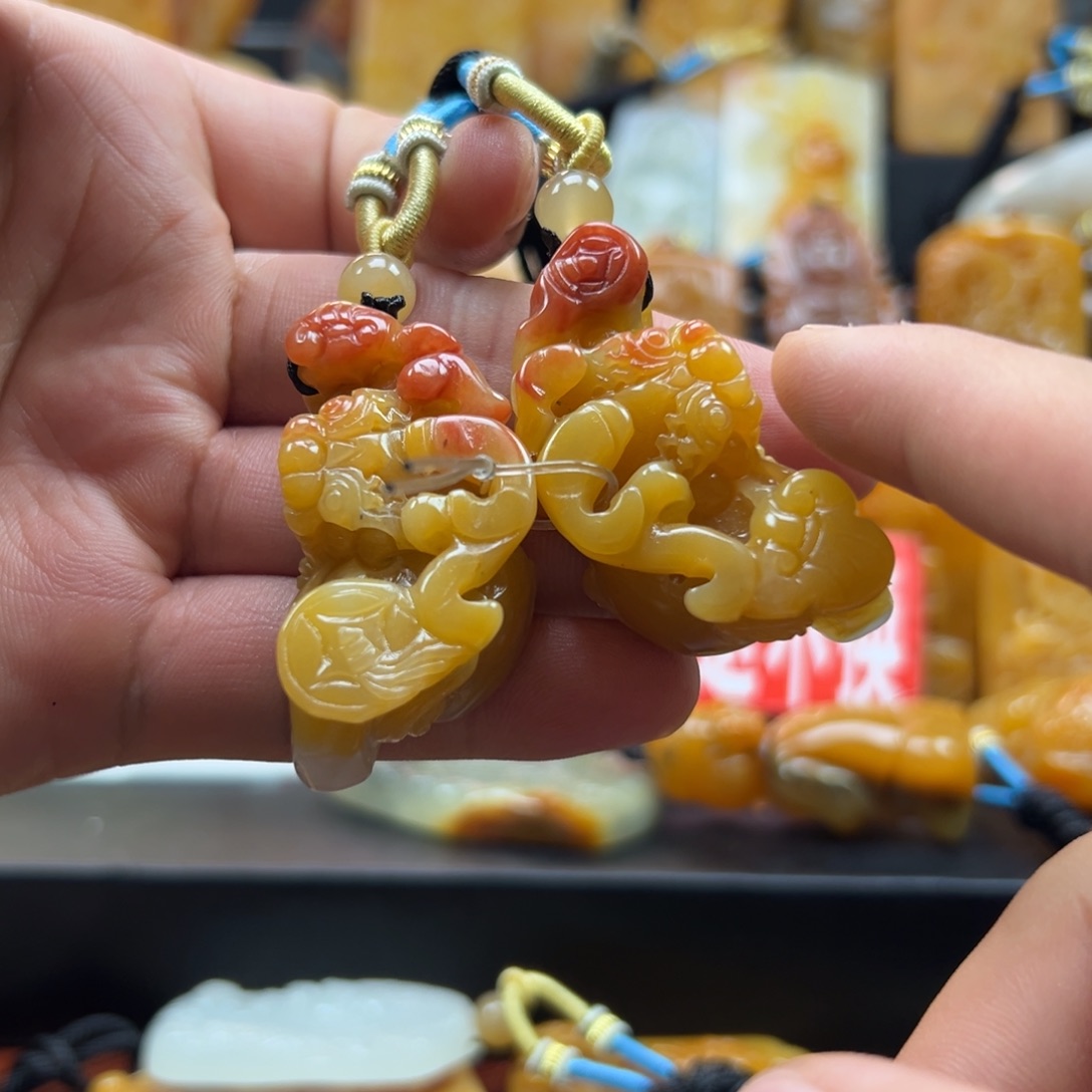 石英质玉（黄龙玉）未镶嵌hly
