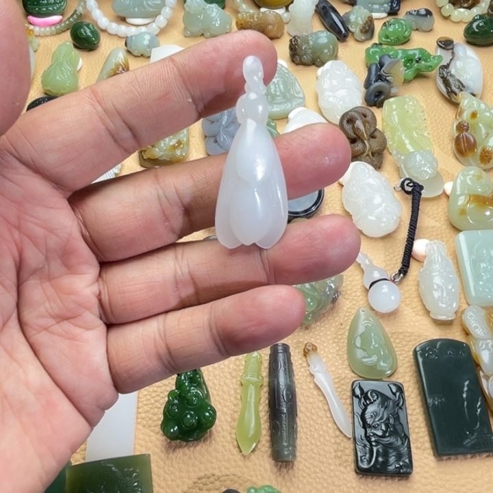 和田玉颈饰未镶嵌定制款