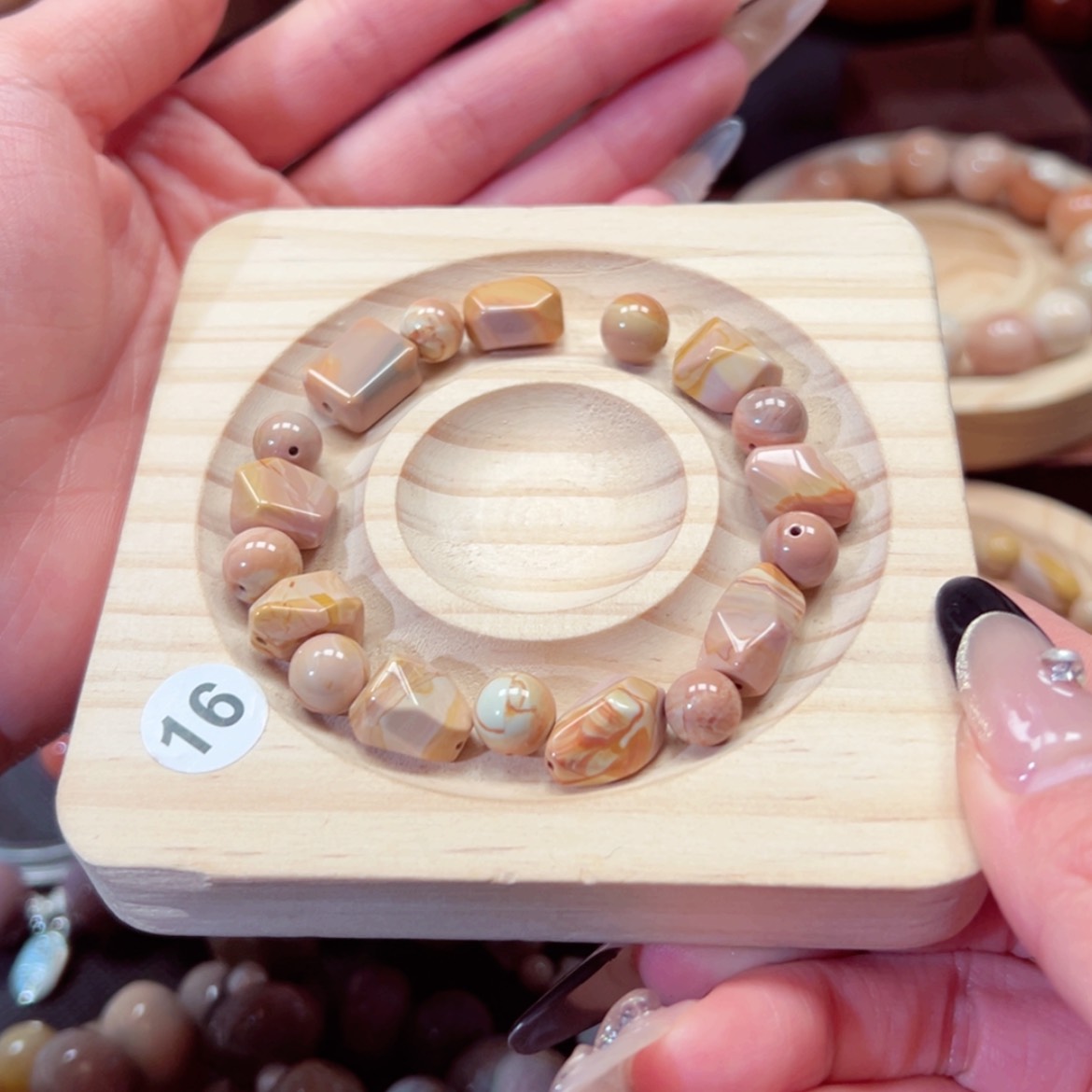 【闪购商品】石英质玉手链未镶嵌小****.26