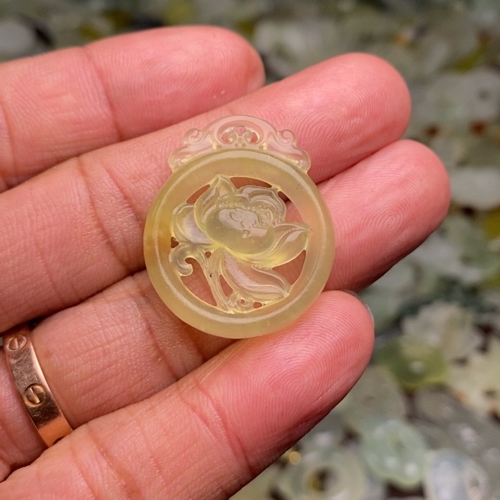 蛇纹石玉颈饰合金133