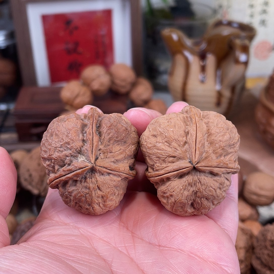 文玩核桃把件小石斧38尺虚尖