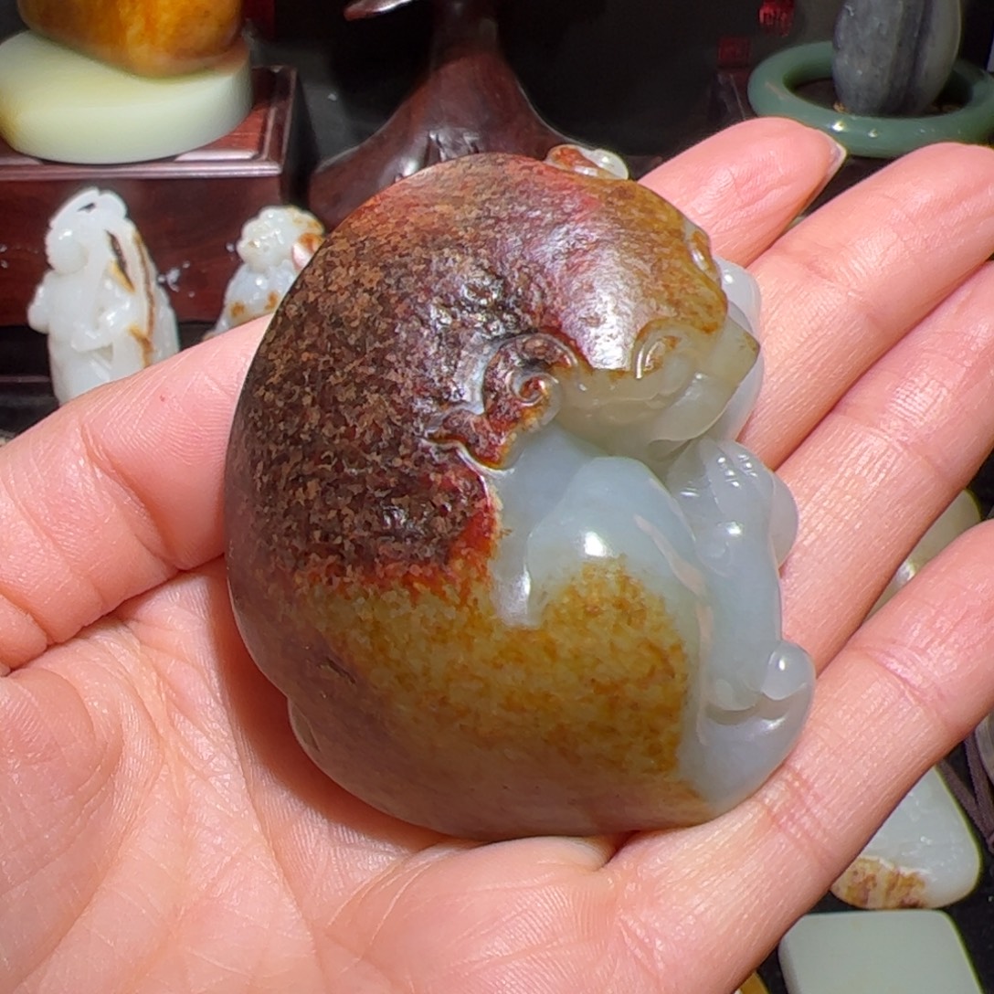 和田玉未镶嵌把件